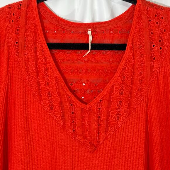 Free People Parisian Nights Top in vermillion with bell sleeves small - Picture 5 of 7